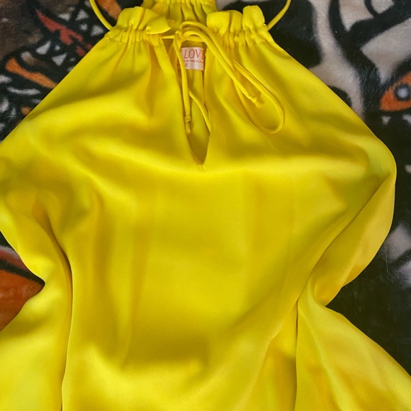 Yellow Blouse - Picture 2 of 8